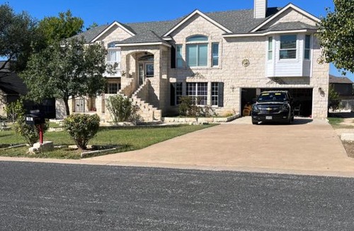 Forest Creek Bed & Breakfast | Knight Hawk Suites