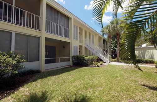 Plantation Condo | Lagoon front 2/2 condo - Overlooking the golf course - Approach Shot