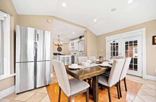 Burlington House | Lakefront Mansion ~Views ~Games ~Patio ~Pool Table
