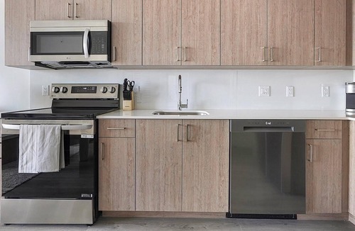 Hialeah Apartment | Landing | Amazing 2BD, Gym