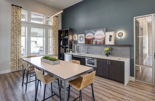 Fate Apartment | Landing | Chic 1BD, Pool, Clubhouse