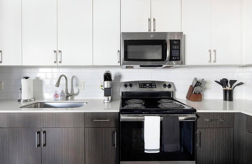 Central Arlington Apartment | Landing | Chic 2BD, Gym, Clubhouse