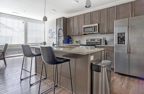 Stone Oak Apartment | Landing | Incredible 1BD, Clubhouse, Gym