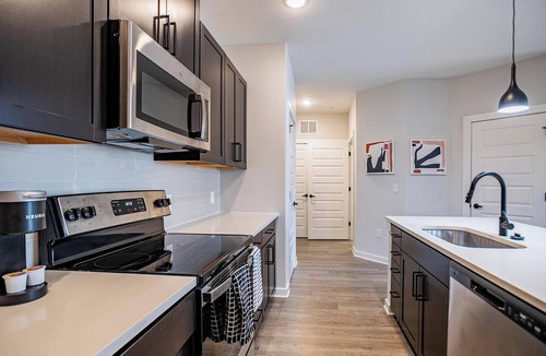 Sugar Hill Apartment | Landing | Modern 2BD, Clubhouse, Pool