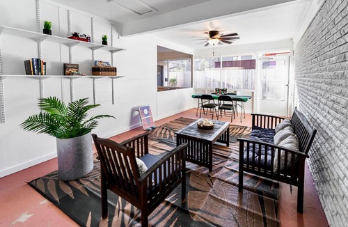 Hancock House | Large Deck, Rec Room! 2-Unit ATX Retreat By Campus