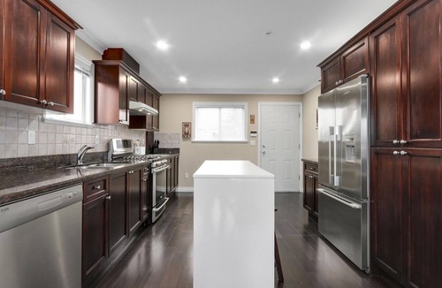 Knight House | Last Minute 3bd/2bath Great Location!