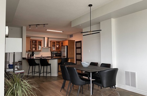 North End Condo | LAST MINUTE DISCOUNT - Downtown Lakefront Luxury. Views! Pools & hot tubs.