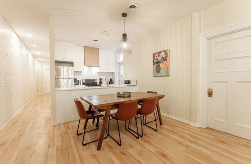 Milton Park Apartment | Le Grand MTL ✦ Charming ♥ Terrace ☼ Parking