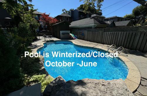 East York House | Leaside Rental with Great Backyard & Pool