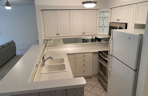 Collingwood Condo | Lighthouse Point Condo - next to Georgian Bay, 5 min from the slopes!