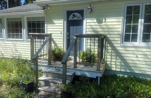 Ingramport Cottage | Lovely Lakefront Cottage near Sandy Beaches and Hiking/Biking Trail