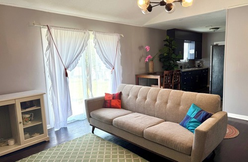 Copperas Cove House | LuxModern Sparkling Clean 3BR 2BA by Ft. Hood-King Bed-MassageChair-PetFriendly!