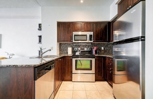 Fort York Hotel | Luxurious 1BR in heart of downtown with Balcony