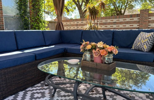 Barker House | Luxurious 6-bedroom house with pool, grand piano and massage chair in Houston