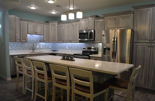 South Padre Island Condo | Luxurious Beach Side Family Retreat - 2 bd - 2 bath STR License 2024-0020