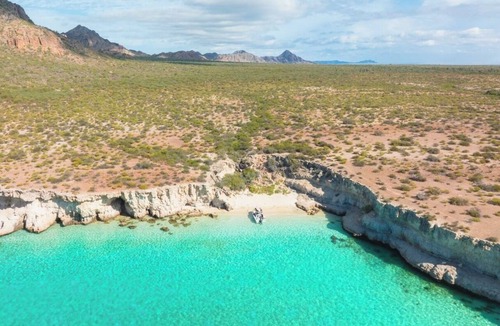 Nopolo Apartment | Luxurious Beachfront Escape in Loreto, Perfect for Relaxation & Adventure