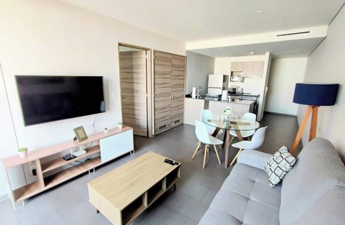 Los Morales Apartment | Luxurious High-Rise HS WiFi, amazing city views, Perfect location