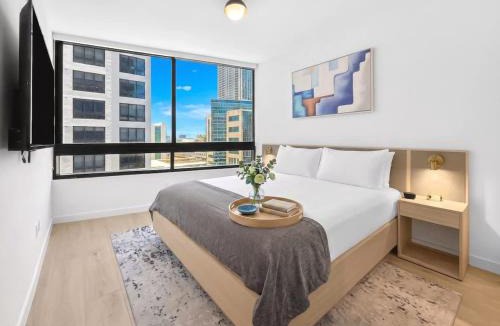Downtown Miami Apartment | Luxury 1BR at Miami Worldcenter with Resort Amenities