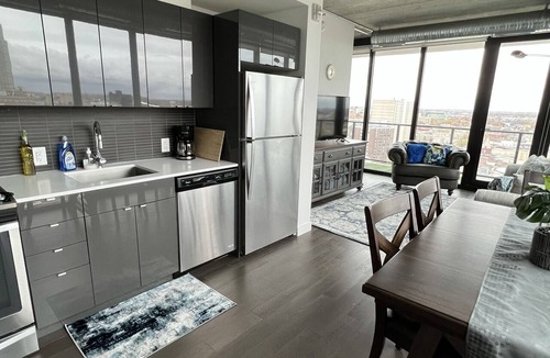 Downtown Winnipeg Apartment | Luxury 2 bed 2 bath across jets arena 16th floor with amazing view