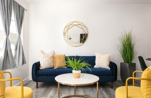Citrus Grove Apartment | Luxury 2BR Apartment Great Area with Parking