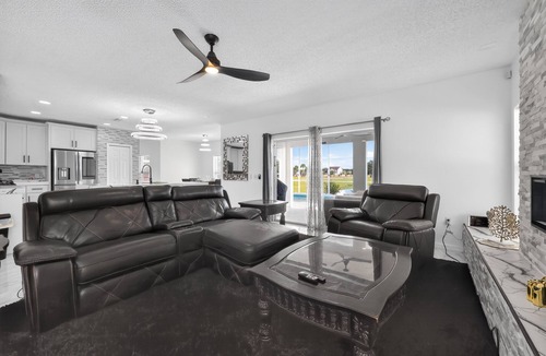 Crescent Lakes House | Luxury 4BR Villa Near Disney – Private Pool, Themed Rooms, BBQ & a Large Patio!