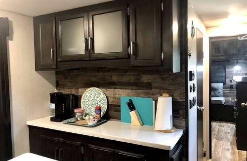 Dripping Springs House | Luxury Caravan Rental in Texas for Amazing Glamping Getaways