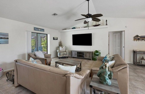South Gulf Cove Villa | Luxury Contemporary Style Villa on Charlotte Harbor Area, Charlotte County Villa 5861