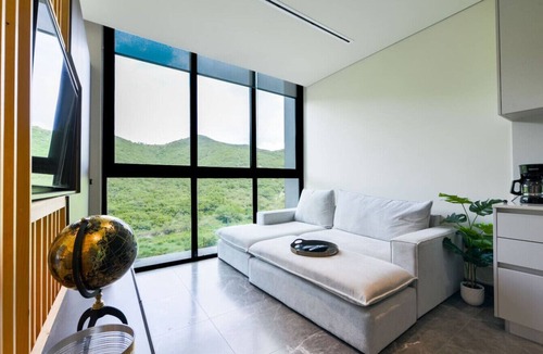 Monterrey Apartment | ¡Luxury in Distrito Armida! 3 guests + Wifi & Pool