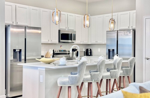 Florida Central Atlantic Coast House | Luxury Oasis with Pool, Game Room & BBQ – On International Drive Near Universal!