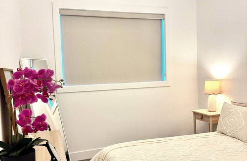 Duncan Apartment | Maple bay Hideaway 1 bedroom 1 bathroom + sleeper sofa & kitchenette