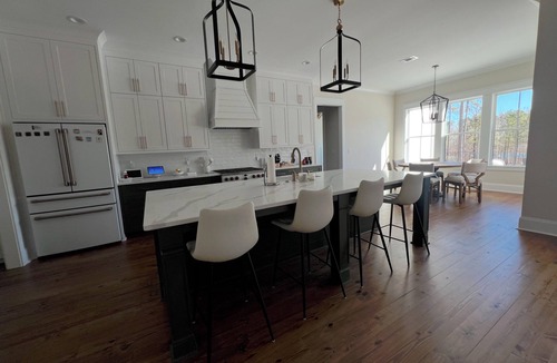 Appling House | Masters Week Luxury Home > Pool + Outdoor Living > Sleeps 12 Near Augusta