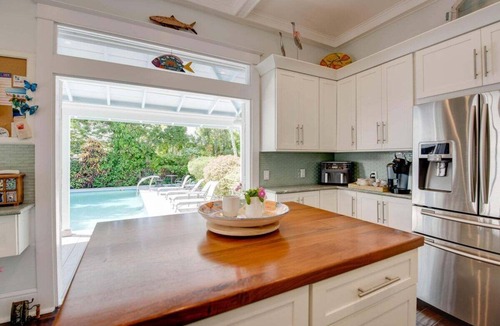 Meadows House | Meadows Manor | Elegant Oasis with Private Pool