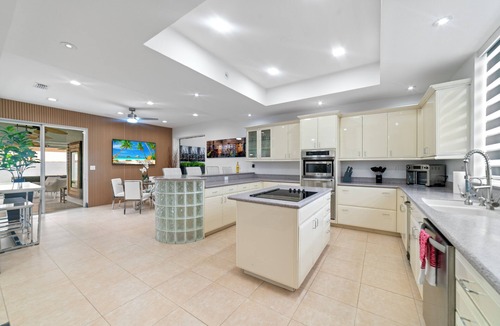 Tamiami House | Miami Villa: Pool, Hot Tub, Billiards, 5BR