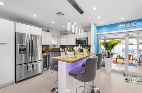 Miami Gardens House | MIAMI2026*Pool*Hot Tub 4 Min to HARD ROCK STADIUM* Home in Miami Gardens, FL