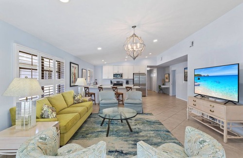 Naples Park House | Milano Vacation Rental: Newly Renovated 3-BR Home with Private Pool, Hot Tub, and Pet-Friendly Front Yard. Minutes from Vanderbilt Beach