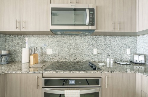 Ludlam Condo | Modern Condo 2BR/2BA Pool Great Location