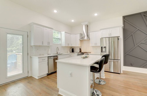 Belvedere Park House | Modern Decatur Home ~ 7 Mi to Atlanta!