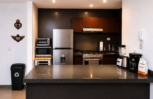 Anahuac Apartment | Modern Hi-Rise|Pool|Hot tub|High-speed WIFI