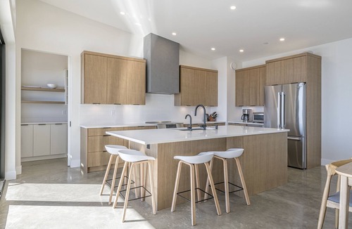 Silver Star Mountain House | Modern home with king bed, double garage, media room and amazing views
