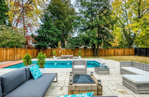 West Oakville House | Modern Luxury Designer Home the poshest neighbourhood in Canada