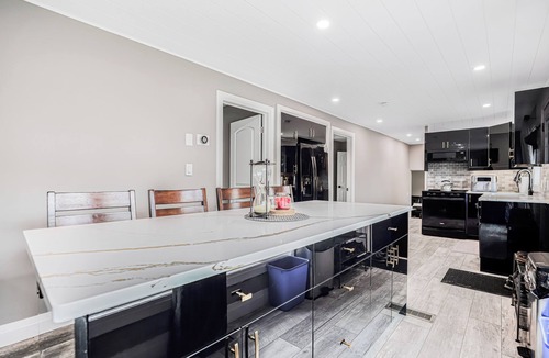 Port Elgin House | Modern Oasis in Beach Town