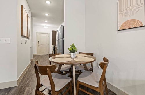 Vickery Meadow Apartment | Modern Studio Close to US-75 & SMU
