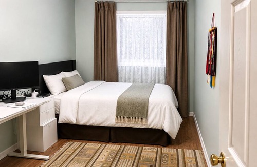 North York Hotel | Modern Toronto Suites