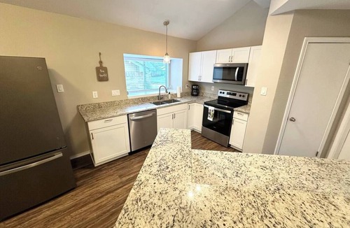 Live Oak House | NE San Antonio, Quiet and Safe Family Neighborhood