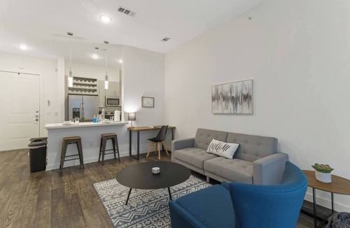 Richardson Apartment | Near Trails & Eats | Weekly & Monthly Specials