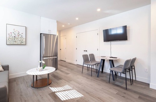 Killarney Condo | New Bright 2BR Suite Kitchen Central Vancouver