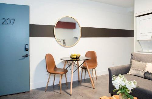 Virginia Highland Apartment | *NEW* The Scarlet - Downtown | Balcony | Skyline