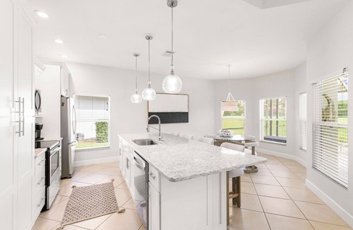 Falcons Glen House | New Updates Lely Resort, 3 bed, golf course home Includes Players Club and Spa