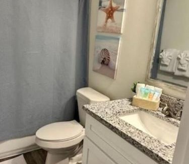 Diplomat House | New With Heated SaltWater Pool! Ideal for 2 Families!