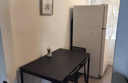 Parkside Apartment | Nice & Simple Studio E
